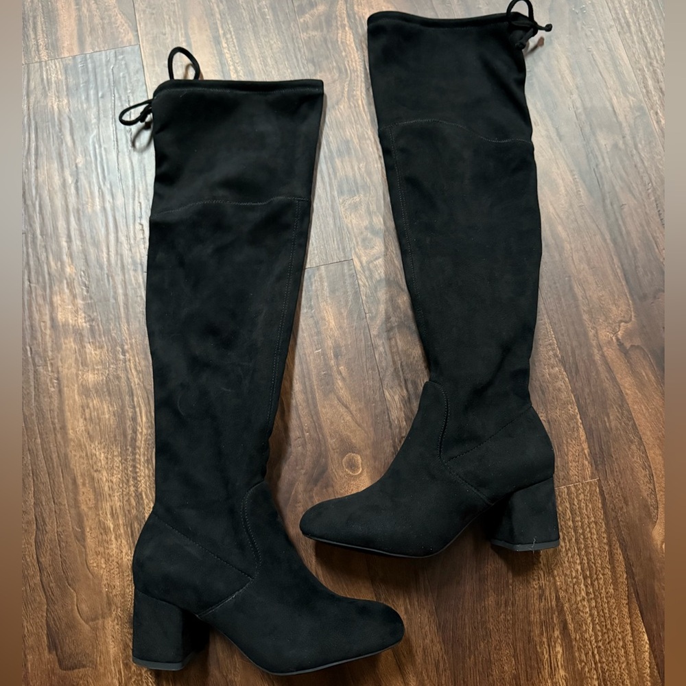 Kelly & Katie Black Knee High Boots - Size 6